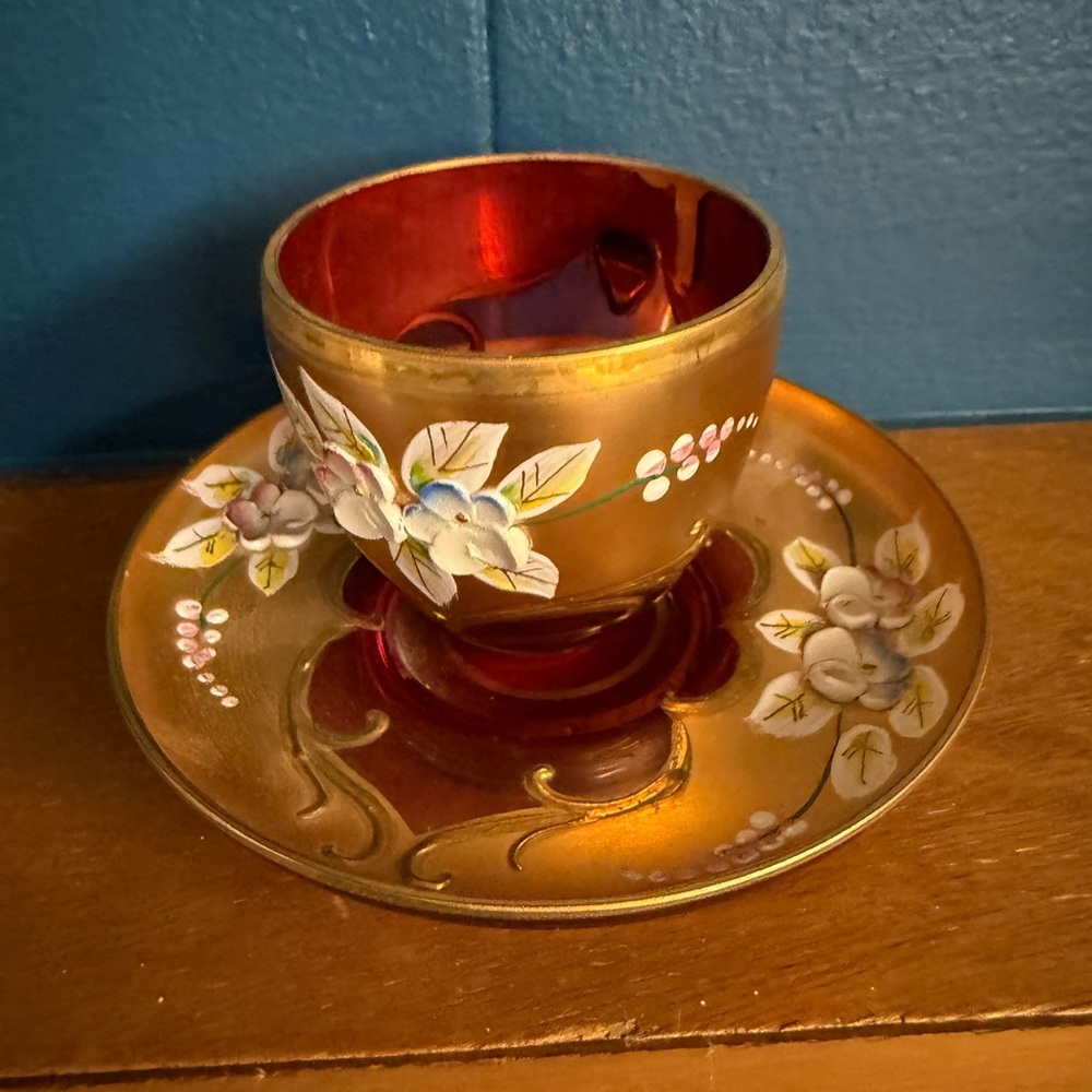 Bohemia Glass Gold and Red Floral Teacup and Saucer Set